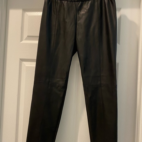 Black leather like pants.  Size 6.  Perfect condition and very comfortab… - Picture 4 of 6